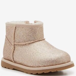 Kelly & Katie Gold shimmering boots NWT